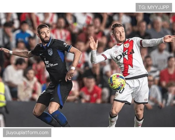 巴列卡诺主场迎战塞尔塔，两队均以高强度边路压迫著称